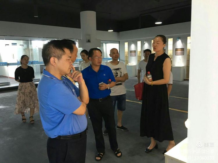 湘潭市发改委吴纯杰主任,李劲松副主任一行来数造湖南考察
